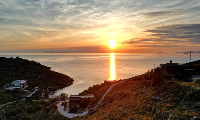 Pisses Apartment | Authentic self-contained Aegean apartment, waterfront, peaceful location, sea view
