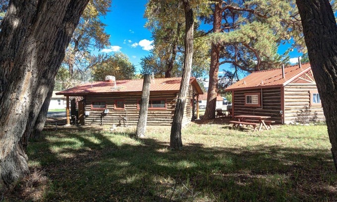 Buena Vista Cabin | Autumn/Fire Side in Buena Vista
