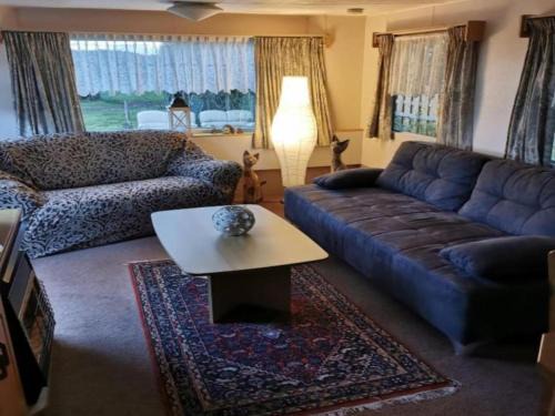 Auw House | Auw Farm Life Escape, cleaning included