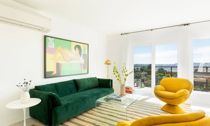 Middletown Apartment | Avalon 2 Unit Buyout (II & IV) by AvantStay | Mins to Gaslamp! Patio w/BQQ