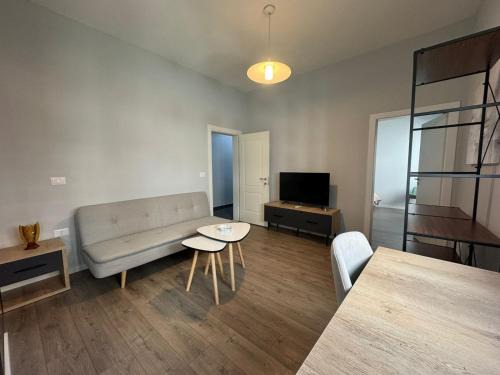 Tirana Apartment | AVENUE Apartment 01 Tirana
