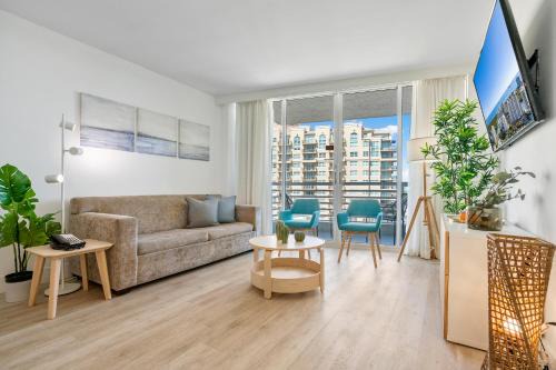 East Fort Lauderdale Apartment | Avi Lux Stay