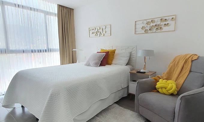San Salvador Apartment | ☆Avitat Joy☆Cozy&Homy 2B Flat☆Private☆Wifi☆Pool☆Gym