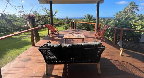 Tapere of Titikaveka House | Avocado Retreat
