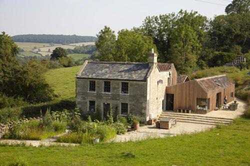 Batheaston House | Award winning 6-Bed hot tub House in Batheaston