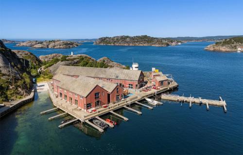 Sogne House | Awesome Home In Søgne With Wifi