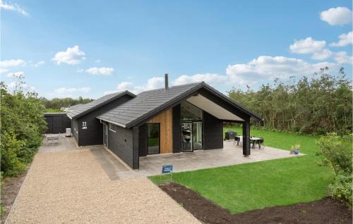 Skaven Strand House | Awesome Home In Tarm With Kitchen