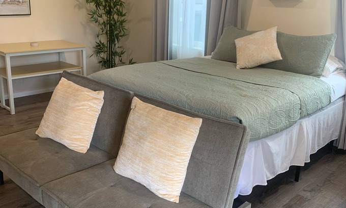 Waikoloa Apartment | Awesome Studio Near Famous Beaches w/AC