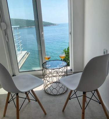 Utjeha Apartment | Azzure Apartment