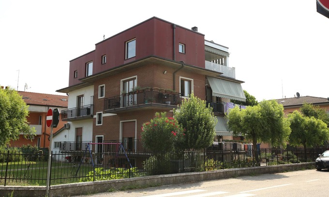Dossobuono House | B&B Ai Santi