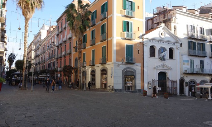Historical Downtown Salerno Hotel | B&B Centrale Salerno