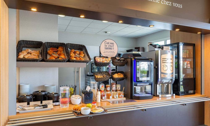Chassieu Hotel | B&B HOTEL Lyon Eurexpo Chassieu