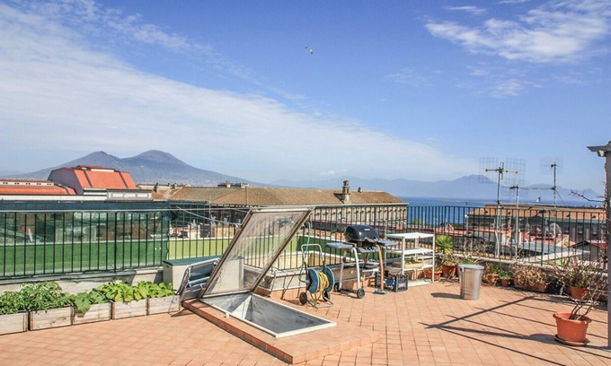 Quartieri Spagnoli Bed & Breakfast | B&B Trieste&Trento