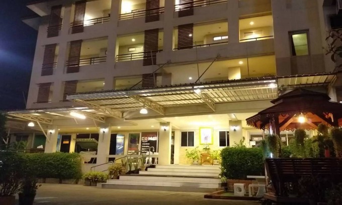 Lat Krabang Apartment | B9 Airport Resident