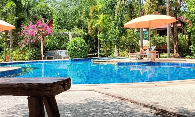 Chalong Hotel | Baan Suan Villas Resort