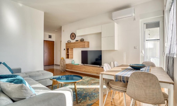 Rozino Apartment | Baby Blue Apartments