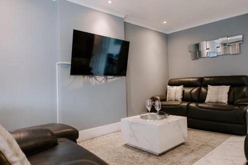 Stockton-on-Tees House | Badger Lane - 3 Bedroom House, parking and garden!