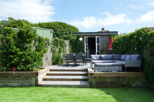 Brighton House | Baggies No.2