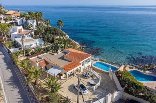 Coveta Fuma Villa | Bahia Verdosa