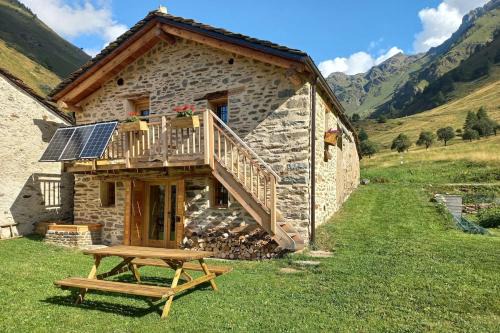 Ponte di Legno Ski Chalet | Baita Codirosso a Case di Viso