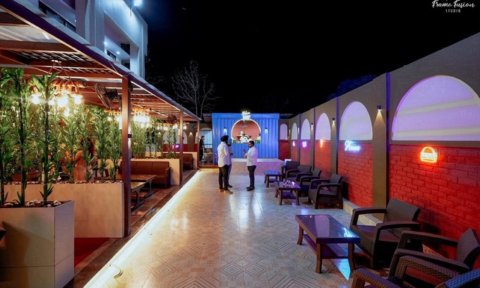 Jagdalpur Hotel | Bajaj's Karwan Inn