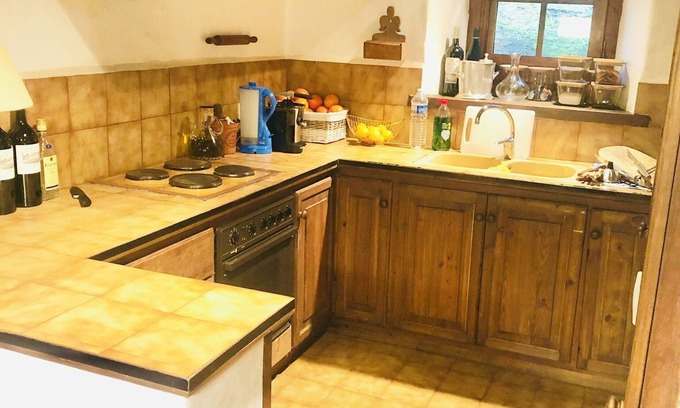 Arties Apartment | Bajo con Jardin y Terraza en Arties. 2 Dormitorios y 2 baños (1 en suite). 6pax