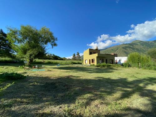 Volcan Ski Chalet | Balcón de Barcena