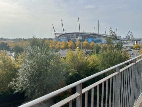 Clayton Apartment | Balcony Apartment - Views Of Etihad Stadium - Near CoOp Live Arena - Free Parking