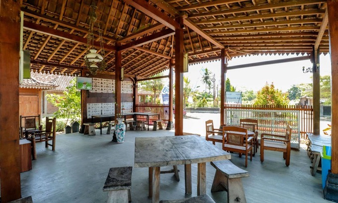 Borobudur Hotel | Balkondes Duta Menoreh