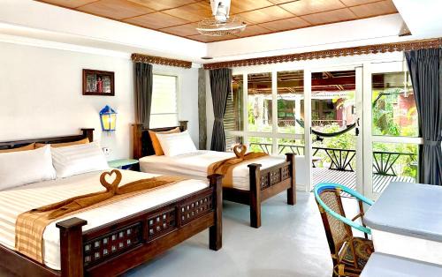 Ranong Resort | Bamboo Bungalows