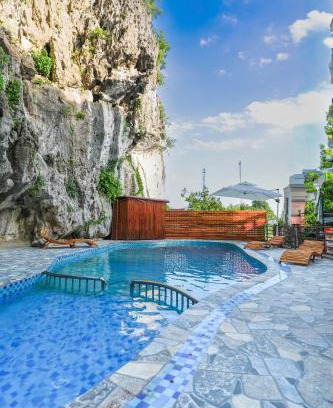 Hoa Lu Bed & Breakfast | Bamboo Hill Villa