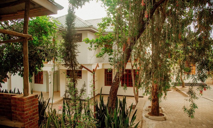 Arusha Hotel | Bamboo village