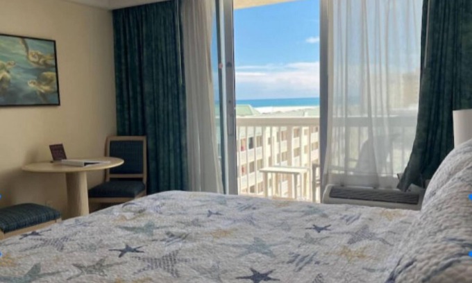 Ortona Park House | Bang For Your Buck Ocean View Hotel Condo with Kitchen