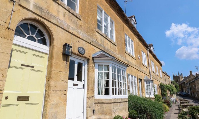 Blockley House | Bankside Cottage