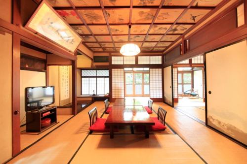Yumoto Hotel | Bansuirou Fukuzumi 萬翠楼 福住