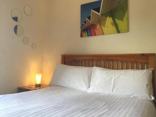 Barbican House | Barbican Reach Guest House