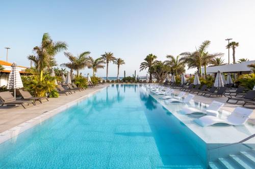 Caleta de Fuste Hotel | Barceló Fuerteventura Royal Level - Adults Only