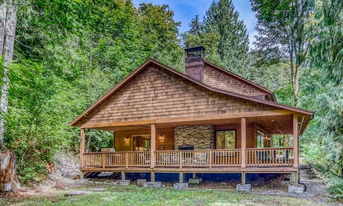 Zigzag House | Barlow Trail Lodge - Meredith Lodging