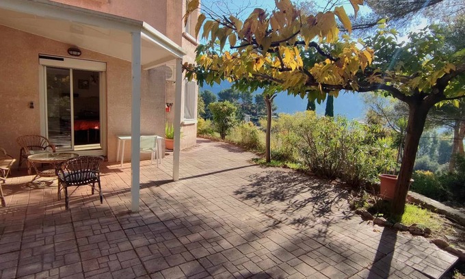 Le Revest-les-Eaux Villa | Bas de Villa T3 - Proche Toulon, Au Calme, Avec Vue Panoramique