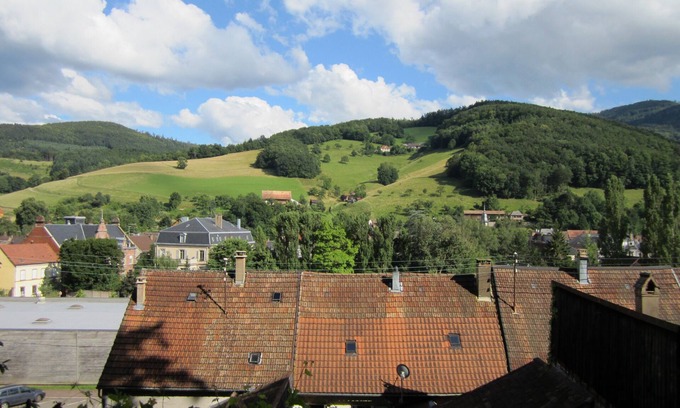Sainte-Marie-aux-Mines Cottage | Bas House with courtyard + courtyard in Val D'Argent, central between Alsace.