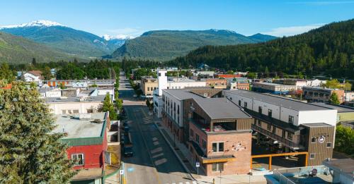 Revelstoke Apartment | Basecamp Suites Revelstoke