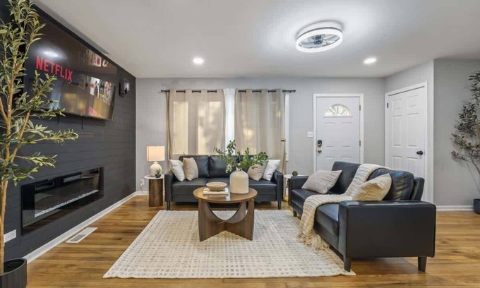 Joliet House | Basement Lounge & Games | LCP Collection