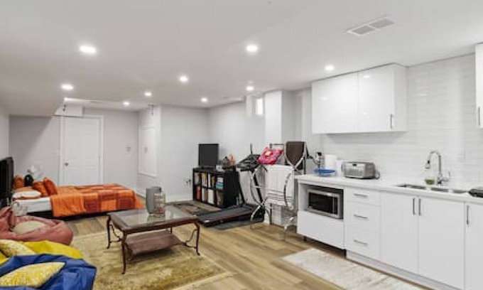Brampton House | Basement Unit By Bramalea Mall