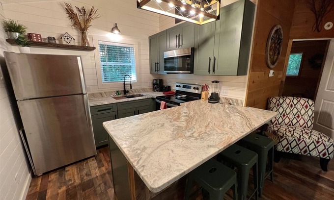 Sautee Nacoochee Cabin | Bavarian Hideaway 25