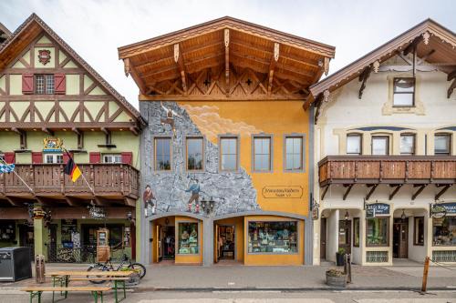 Leavenworth Hotel | Bavarian Lodge Suites