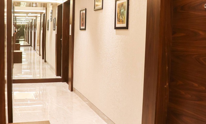Dadar East Hotel | Bawa Regency