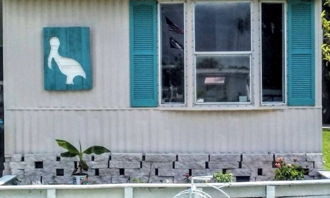 Crawfordville House | Bay, Beach, Pool, Fishing, Golf Cart!