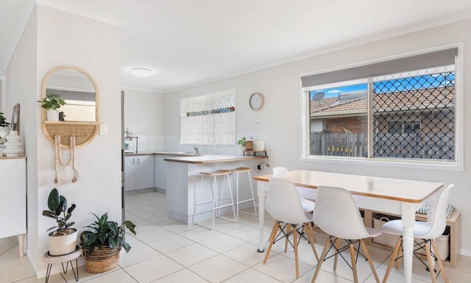Pialba House | Bay Breeze Easygoing Beachside Living for Families