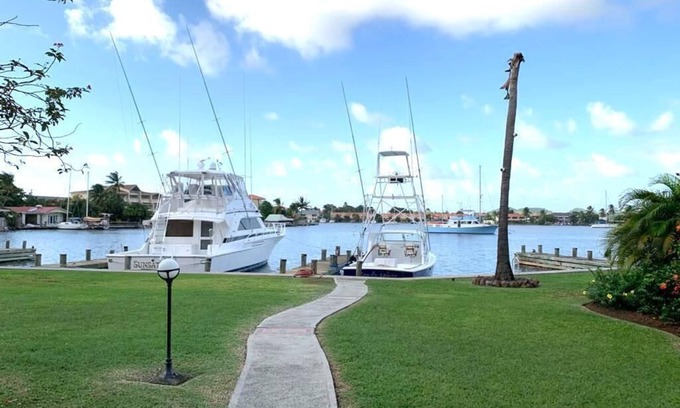 Gros Islet House | Bay View #7 - 3 bedroom, 3.5-bath waterfront townhouse in a gated community in Rodney Bay