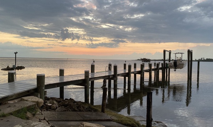 Cambridge House | BayDreams - IronMan/Eagleman Retreat on the bay
